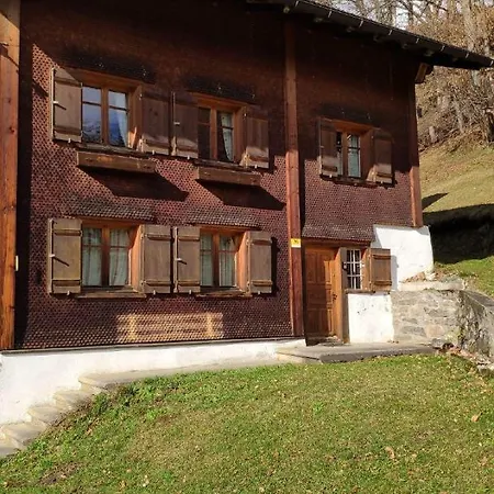 Zom Ruaba Apartamento *